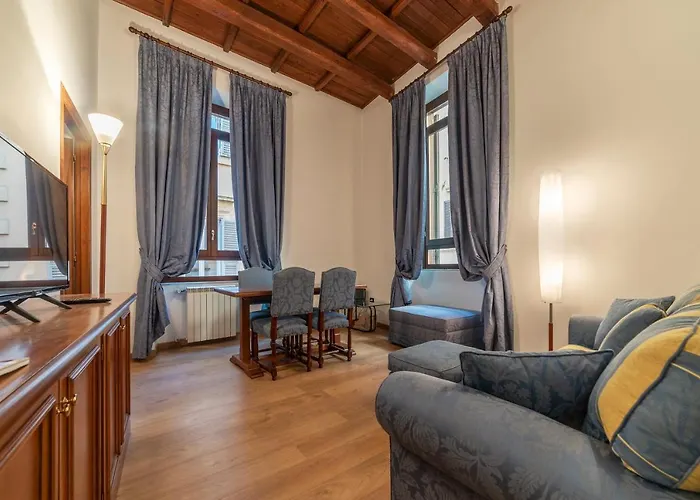 Piazza Di Spagna Elegant Apartment